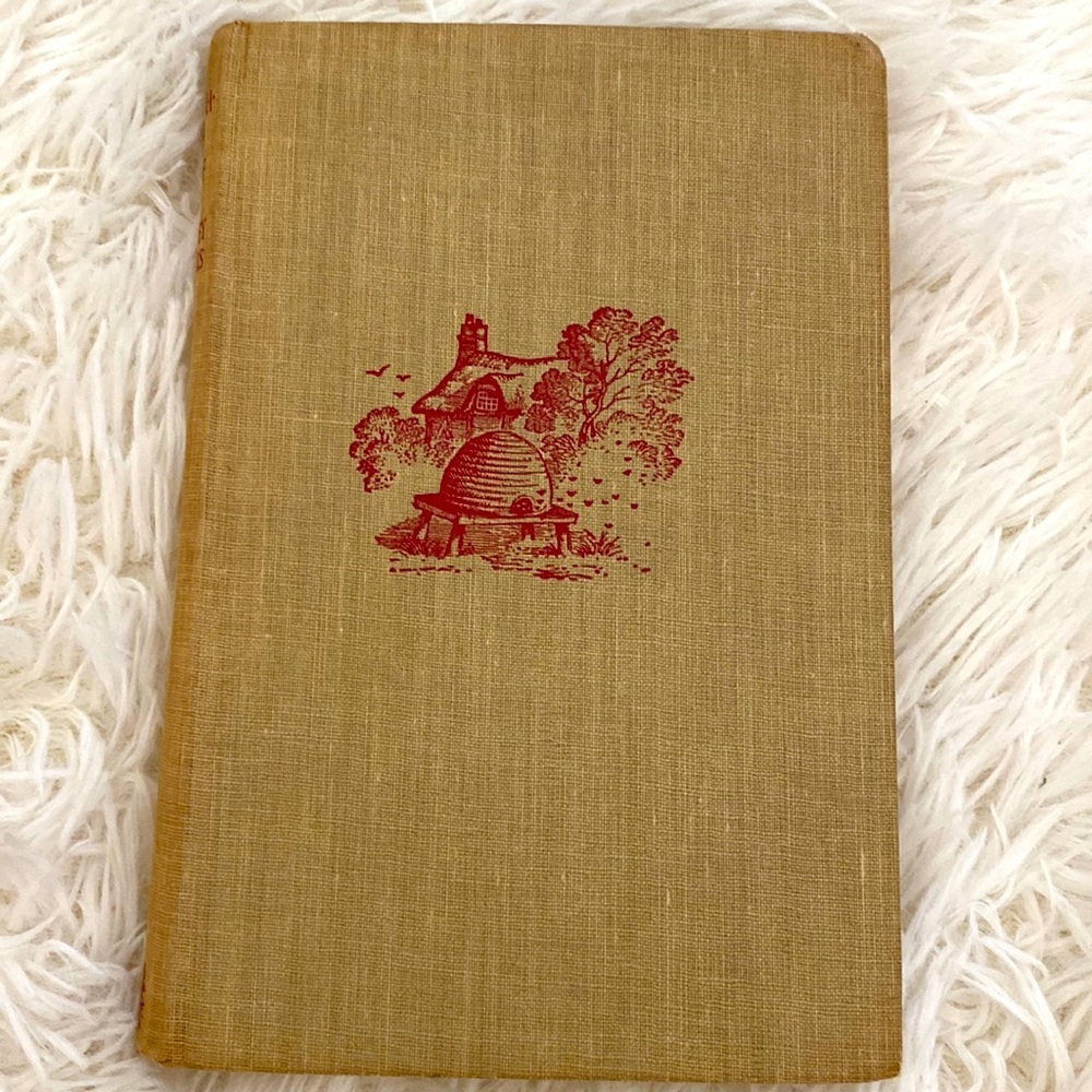 A THATCHED ROOF by BEVERLEY NICHOLS Hardback GUC